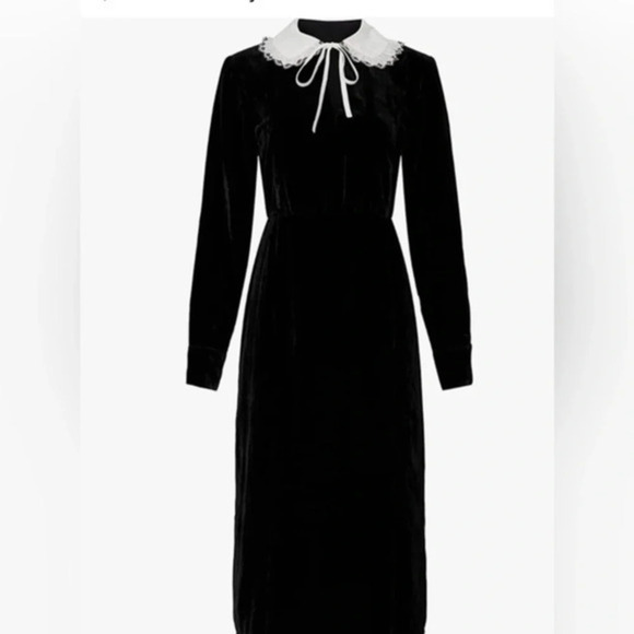 Sweet Baby Jamie
Black Collared Velvet Dress size small - Picture 1 of 14